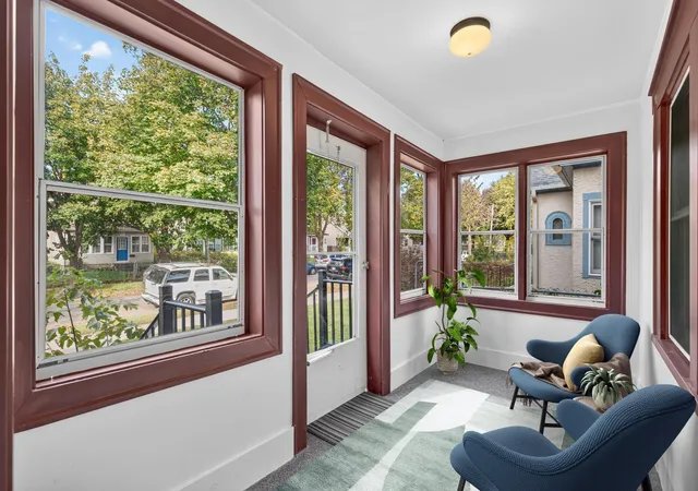 Photo 4 of Single family home for sale at 1422 Queen Ave N, Minneapolis, MN 55411 | MLS# 7131052 | Listing updated on 2026-10-29