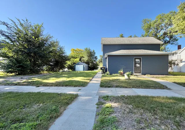 Photo 3 of Single family home for sale at 365 7th Ave, Granite Falls, MN 56241 | MLS# 7131054 | Listing updated on 2026-08-24