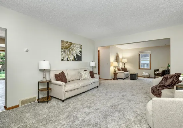 Photo 3 of Single family home for sale at 417 S Elm St, Waconia, MN 55387 | MLS# 7131057 | Listing updated on 2026-09-06