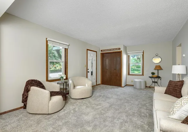 Photo 3 of Single family home for sale at 417 S Elm St, Waconia, MN 55387 | MLS# 7131057 | Listing updated on 2026-10-02
