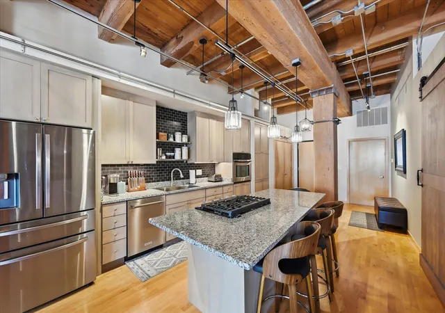 Photo 4 of Condo for sale at 607 Washington Ave S #202, Minneapolis, MN 55415 | MLS# 7131065 | Listing updated on 2026-10-08