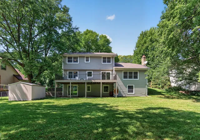 Photo 2 of Sale Pending at 10141 Laurel Dr, Eden Prairie, MN 55347 | MLS# 7131069 | Listing updated on 2026-09-01