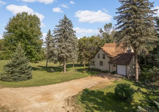 1st image of 4215 Elmore Ave, Webster, MN 55088 | MLS# 7131081