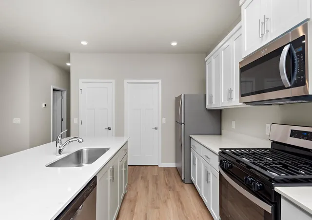 Photo 4 of Single family home for sale at 684 Aspen Ln, Montrose, MN 55363 | MLS# 7131084 | Listing updated on 2026-09-19