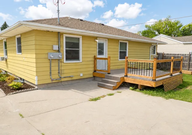 Photo 3 of Single family home for sale at 1820 5Th St S, Moorhead, MN 56560 | MLS# 7131088 | Listing updated on 2026-10-06
