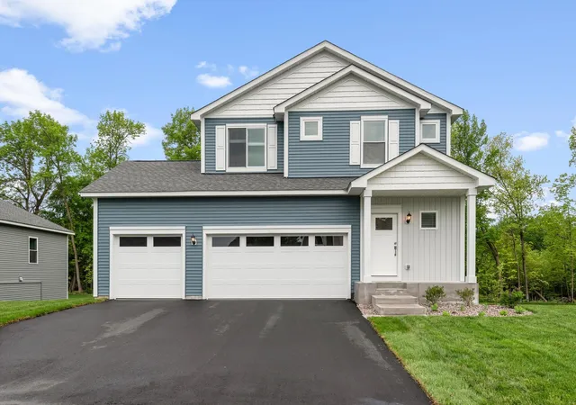 Photo 2 of Single family home for sale at 685 Aspen Ln, Montrose, MN 55363 | MLS# 7131089 | Listing updated on 2026-09-19
