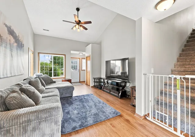 Photo 3 of Single family home for sale at 2612 Rushmore Rd, Hastings, MN 55033 | MLS# 7131112 | Listing updated on 2026-09-02