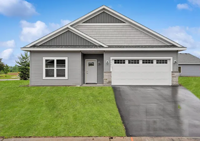 2nd image of 4921 Evergreen Dr N, Hugo, MN 55038 | MLS# 7131124