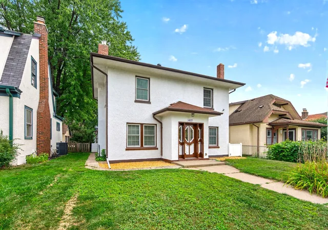 2nd image of 4037 Grand Ave S, Minneapolis, MN 55409 | MLS# 7131140