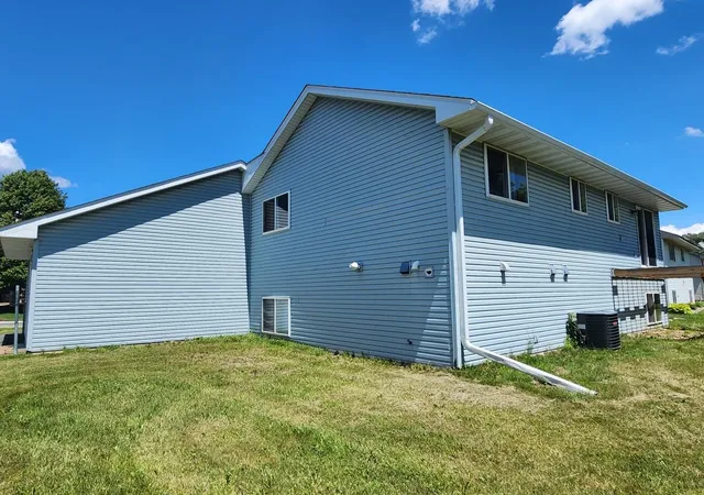 5th image of 6259 Forest Boulevard Trl, Wyoming, MN 55092 | MLS# 7131180