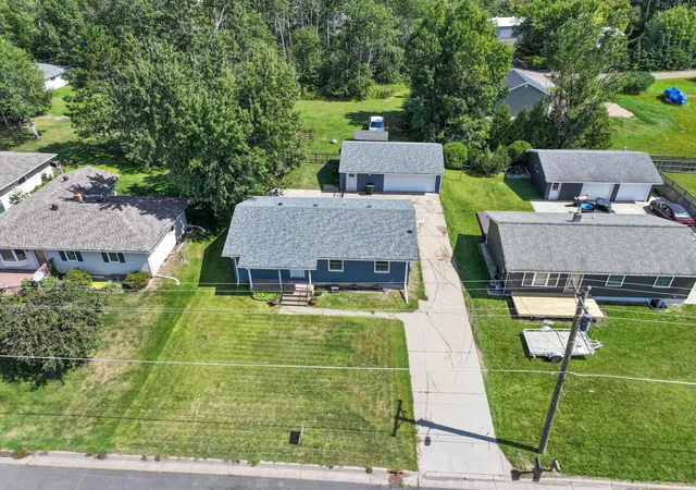 Photo 3 of Single family home for sale at 5432 Mineral Ave, Mountain Iron, MN 55768 | MLS# 7131182 | Listing updated on 2026-08-26