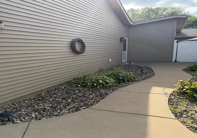 13th image of 148 Cannonwood Dr, Red Wing, MN 55066 | MLS# 7131190