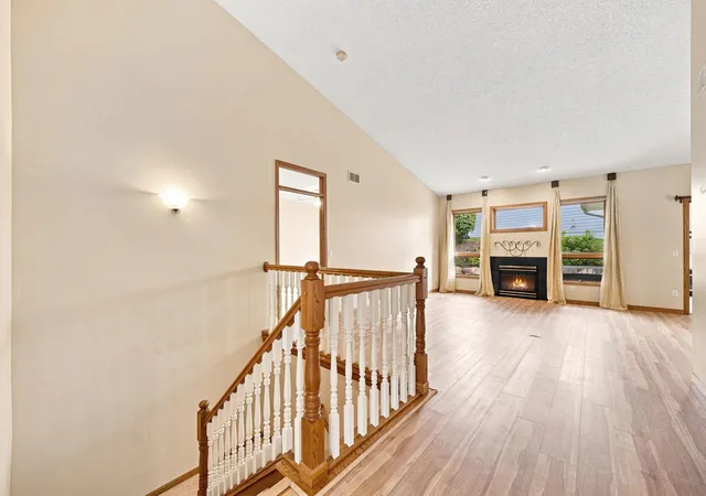 Photo 2 of Single family home for sale at 833 Southcross Dr E, Burnsville, MN 55306 | MLS# 7131197 | Listing updated on 2026-09-19