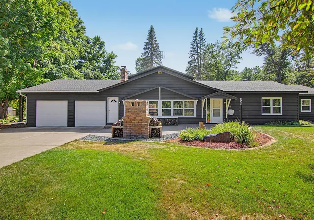 Photo 2 of Single family home for sale at 30155 Norway Dr Nw, Cambridge, MN 55008 | MLS# 7131206 | Listing updated on 2026-10-21