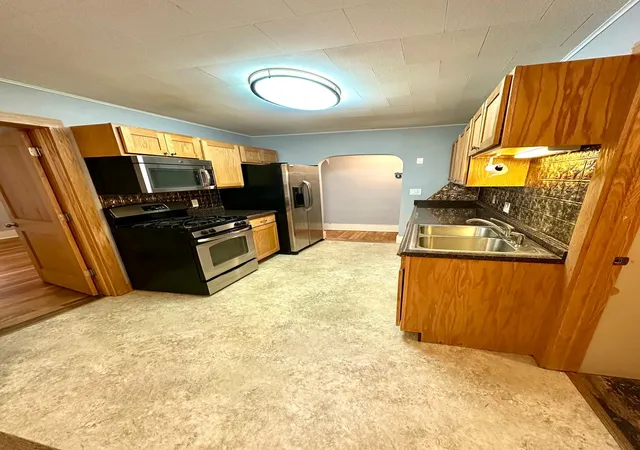 Photo 4 of House for sale at 506 W College St, Albert Lea, MN 56007 | MLS# 7131214 | Listing updated on 2026-08-22