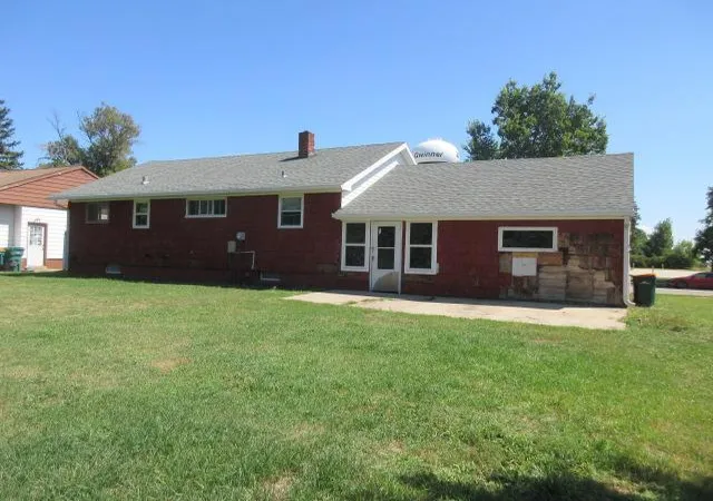 Photo 4 of Sale Pending at 8 2Nd St Ne, Gwinner, ND 58040 | MLS# 7131224 | Listing updated on 2026-09-05