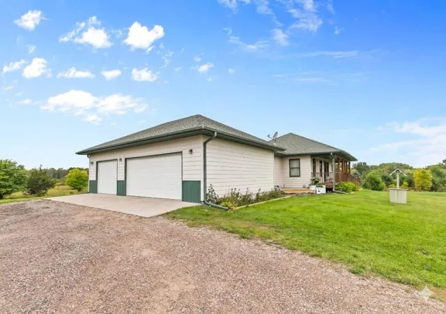 Photo 2 of Single family home for sale at 42790 Elmcrest Ave, Harris, MN 55032 | MLS# 7131248 | Listing updated on 2026-09-21