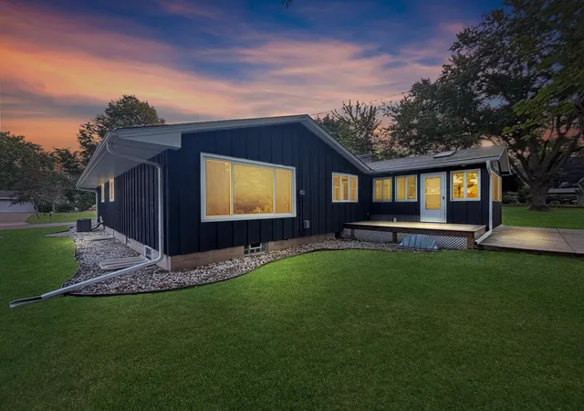 Single family home for sale at 410 Betty Ln, Saint Paul, MN 55118 | MLS# 7131257