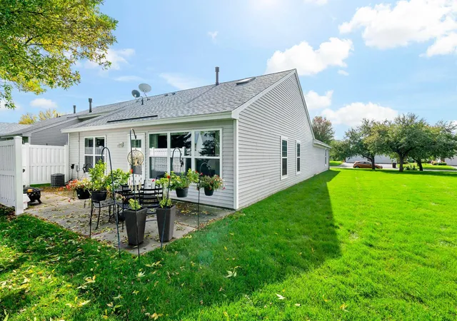 Photo 4 of Single family home for sale at 7936 Pinnacle Ave NE, Elk River, MN 55330 | MLS# 7131262 | Listing updated on 2026-10-09