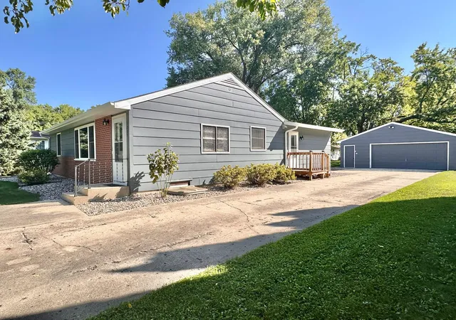 Photo 38 of Single family home for sale at 1205 16th St Sw, Willmar, MN 56201 | MLS# 7131296 | Listing updated on 2026-09-03
