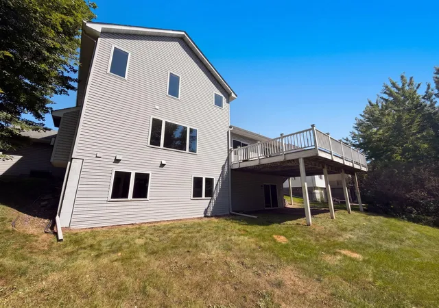 Photo 4 of Sale Pending at 8763 Autumn Oaks Dr, Rockford, MN 55373 | MLS# 7131299 | Listing updated on 2026-09-19