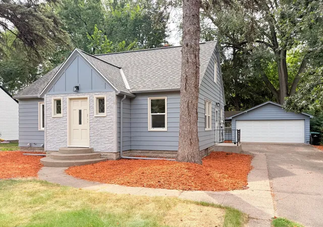 Photo 1 of Single family home for sale at 1896 Glenpaul Ave, Arden Hills, MN 55112 | MLS# 7131322 | Listing updated on 2026-09-07