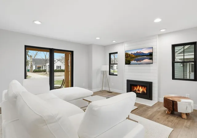 Photo 4 of Single family home for sale at 4824 W 40Th Ln, Saint Louis Park, MN 55416 | MLS# 7131337 | Listing updated on 2026-10-16