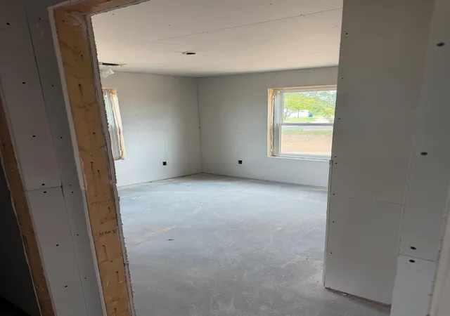 Photo 4 of Single family home for sale at 617 Lake Ave Ne, Bemidji, MN 56601 | MLS# 7131357 | Listing updated on 2026-08-22