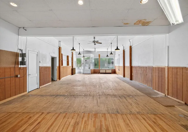 2nd image of 2201 Johnson St Ne, Minneapolis, MN 55418 | MLS# 7131365