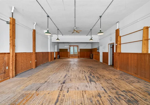 Photo 4 of Townhouse for sale at 2201 Johnson St Ne, Minneapolis, MN 55418 | MLS# 7131365 | Listing updated on 2026-10-07