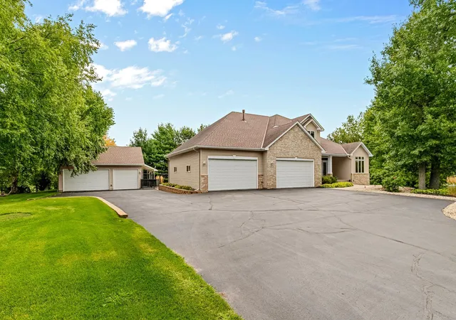 Photo 4 of Sale Pending at 14661 Yancy St Ne, Ham Lake, MN 55304 | MLS# 7131379 | Listing updated on 2026-09-04