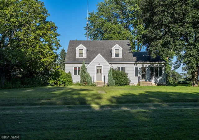 Photo 2 of Sale Pending at 48751 190th Street, Lake Crystal, MN 56055 | MLS# 7131382 | Listing updated on 2026-09-24