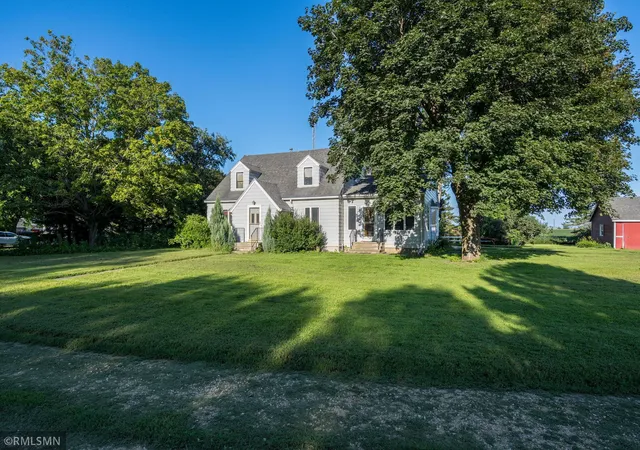 Photo 3 of Sale Pending at 48751 190th Street, Lake Crystal, MN 56055 | MLS# 7131382 | Listing updated on 2026-09-24