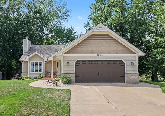 2nd image of 17125 Hershey Ct, Lakeville, MN 55044 | MLS# 7131383