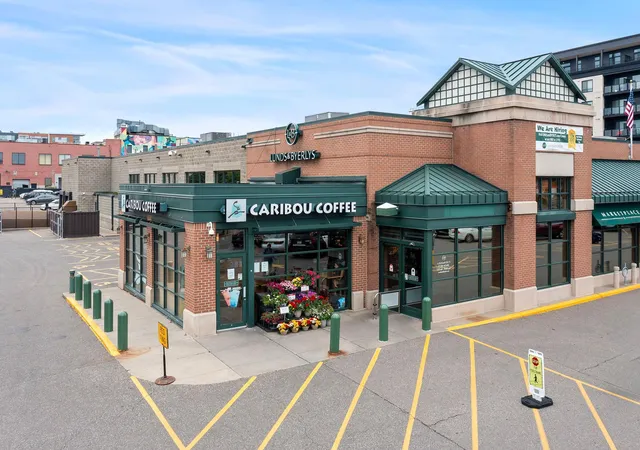 Listing Photo 2 - Condo for sale in building located at 1805 W Lake St, Minneapolis, MN 55408 - Unit #502