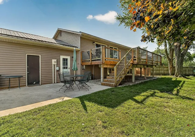 Photo 2 of Sale Pending at 813 3rd Avenue Se, Stewartville, MN 55976 | MLS# 7131398 | Listing updated on 2026-09-23