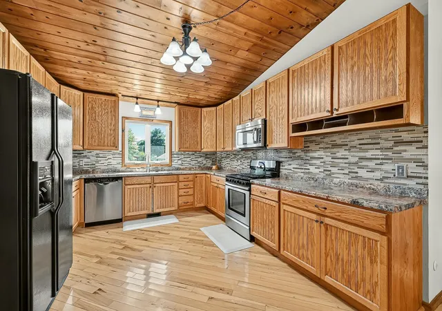 Photo 3 of Sale Pending at 813 3rd Avenue Se, Stewartville, MN 55976 | MLS# 7131398 | Listing updated on 2026-09-23