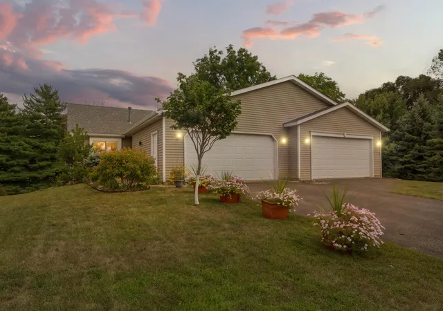 32nd image of 1015 Poplar St, Northfield, MN 55057 | MLS# 7131403