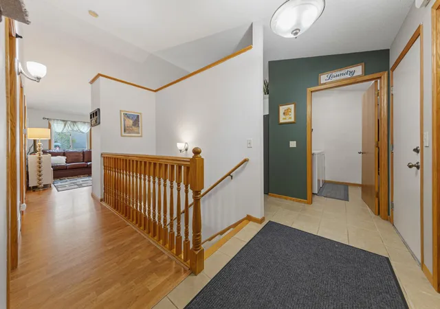 Photo 3 of Townhouse for sale at 1015 Poplar St, Northfield, MN 55057 | MLS# 7131403 | Listing updated on 2026-09-27