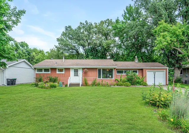 2nd image of 59 Edgewater Dr, Little Falls, MN 56345 | MLS# 7131405