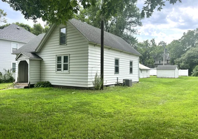 Photo 3 of Sale Pending at 223 1st St Se, Clara City, MN 56222 | MLS# 7131409 | Listing updated on 2026-09-19