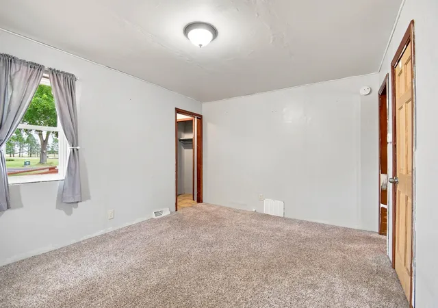 Photo 3 of Single family home for sale at 56571 220th St, Austin, MN 55912 | MLS# 7131417 | Listing updated on 2026-08-26