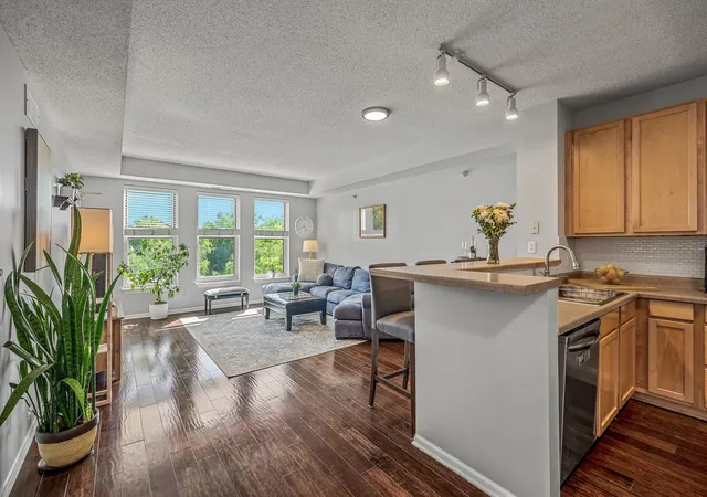 1st image of 515 N 1st St #405, Minneapolis, MN 55401 | MLS# 7131424