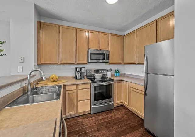 Photo 3 of Condo for sale at 515 N 1St St #405, Minneapolis, MN 55401 | MLS# 7131424 | Listing updated on 2026-10-04