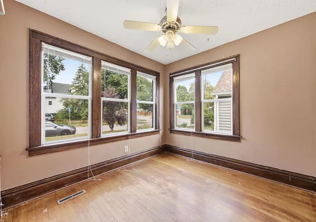 2nd image of 4005 3rd Ave S, Minneapolis, MN 55409 | MLS# 7131437