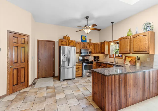 Photo 2 of Single family home for sale at 840 Hallam Ave N, Mahtomedi, MN 55115 | MLS# 7131445 | Listing updated on 2026-09-15