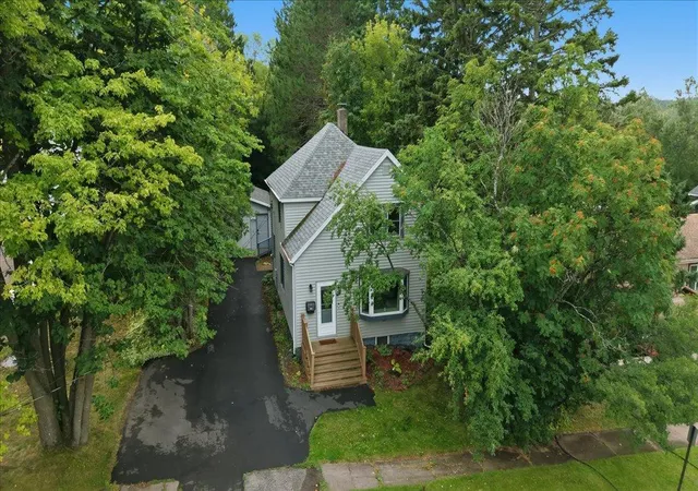 1st image of 128 W Quince St, Duluth, MN 55811 | MLS# 7131446
