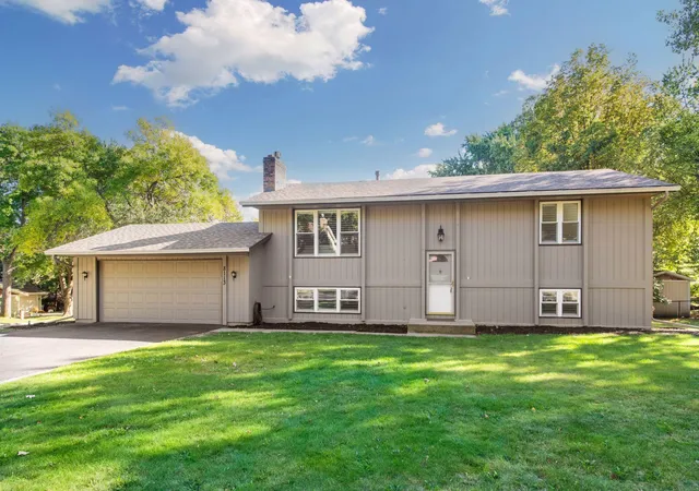 Photo 2 of Single family home for sale at 8113 Dakota Ln, Chanhassen, MN 55317 | MLS# 7131450 | Listing updated on 2026-10-02