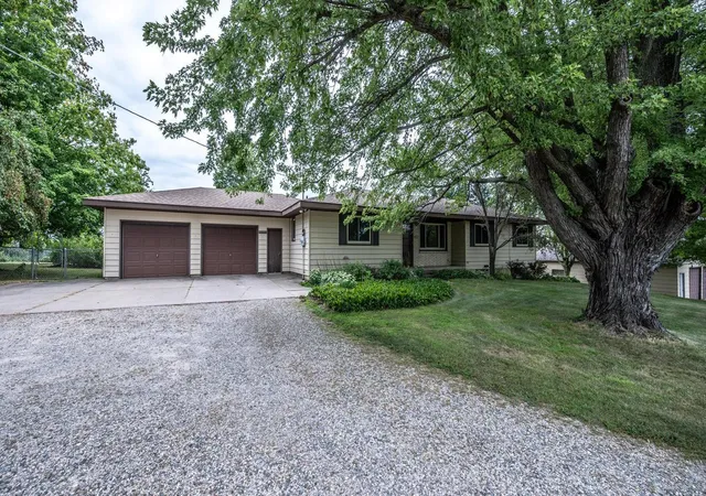 1st image of 26078 Chippendale Ave, Northfield, MN 55057 | MLS# 7131452