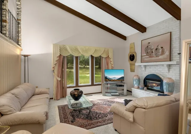Photo 3 of Single family home for sale at 686 Maple Pond Ct, Saint Paul, MN 55126 | MLS# 7131470 | Listing updated on 2026-09-19